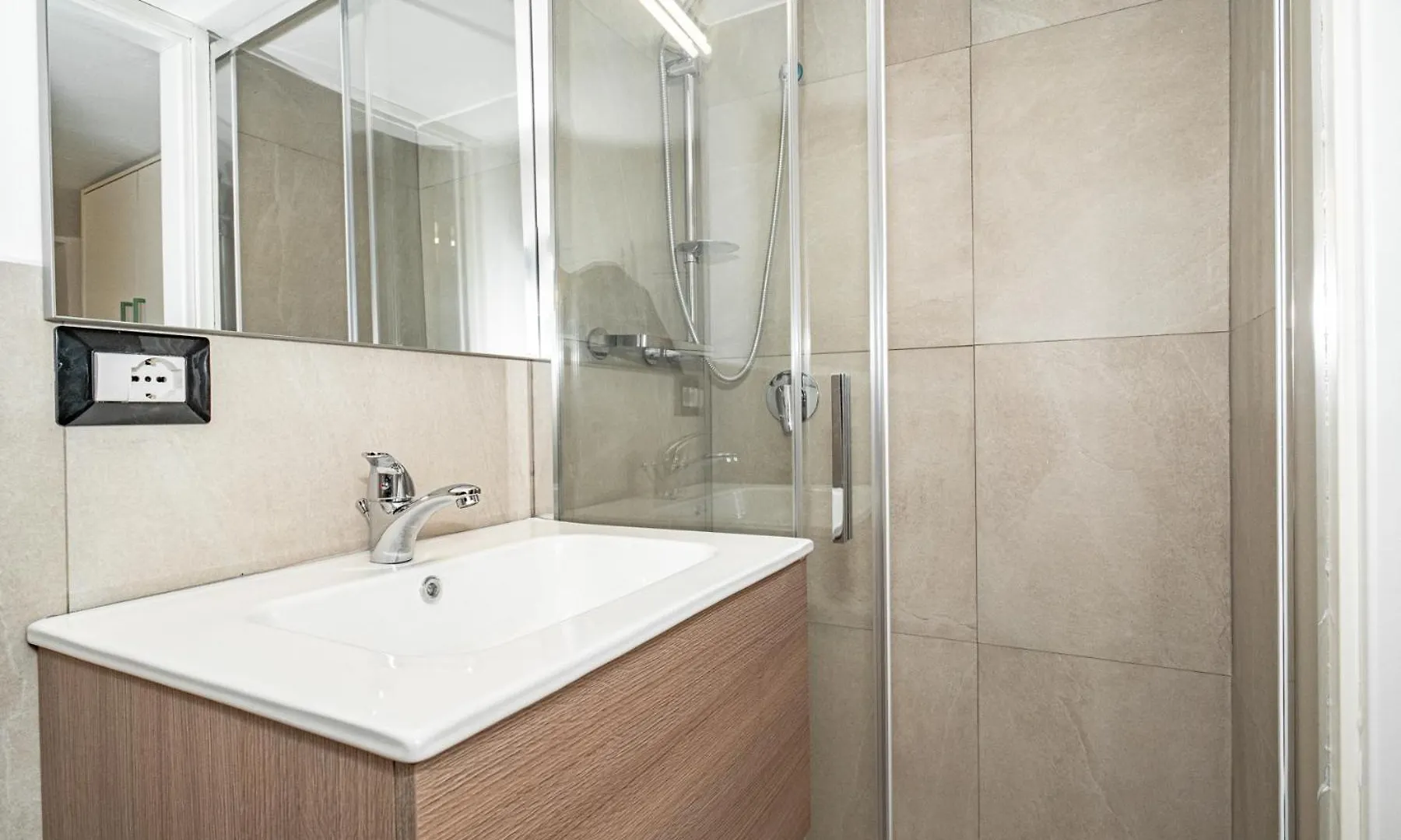 Apartament A Casa Del Reuccio Katania 0*,